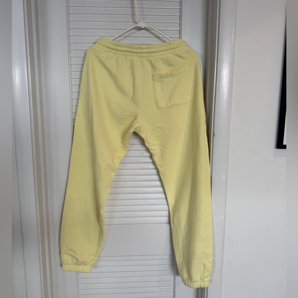 Enchante Cafe Spritz Yellow Sweatpants by F1's Daniel Ricciardo. SOLD OUT ONLINE - Picture 4 of 5